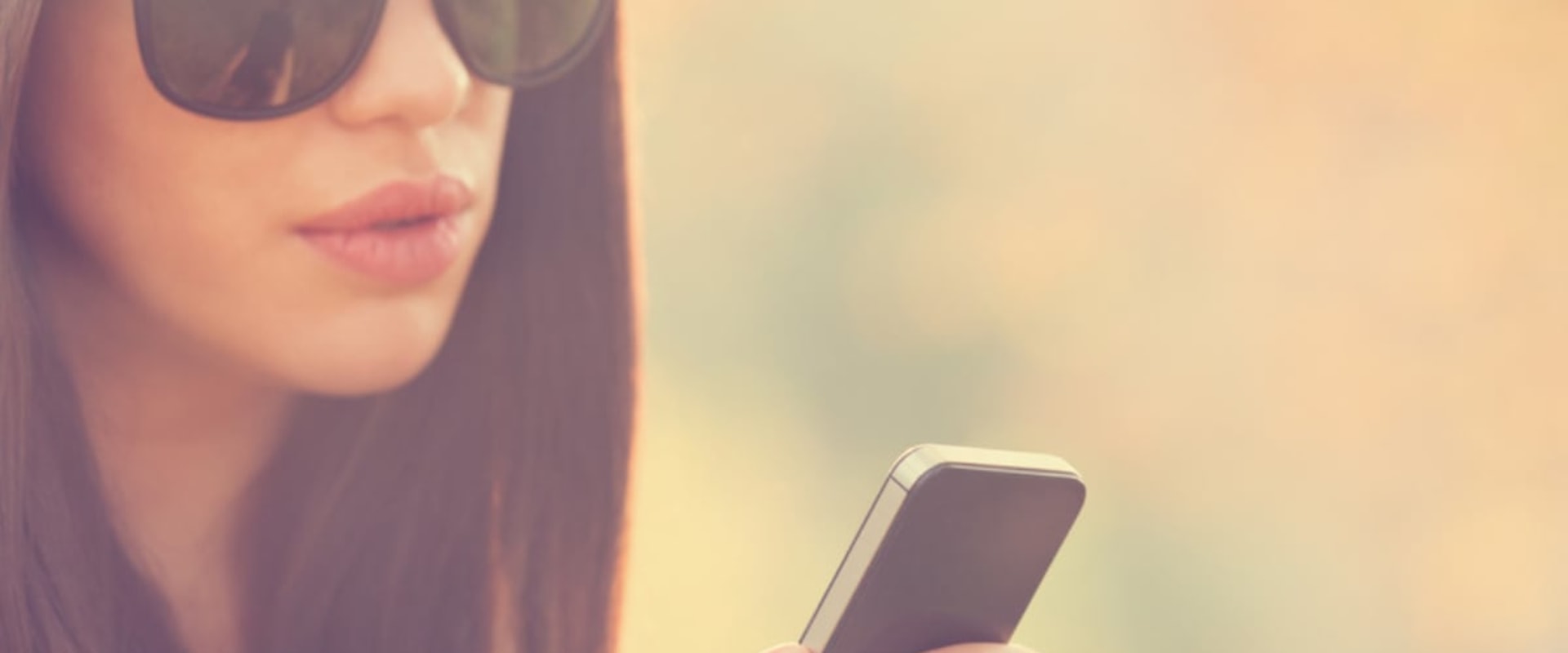 What are the best practices for creating effective mobile ads for digital campaigns?